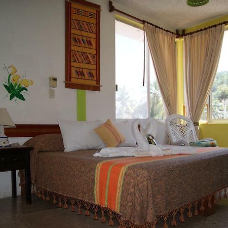 Hotel La Cabana Puerto Angel Ngoại thất bức ảnh